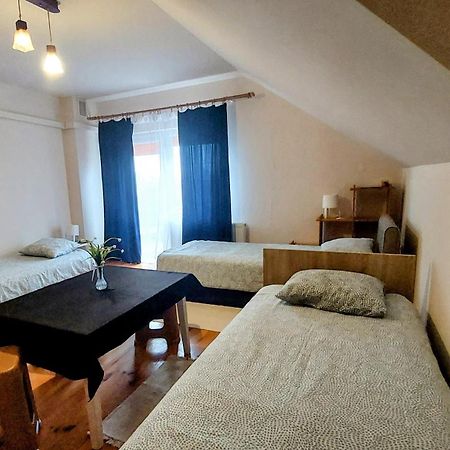 Апарт отель Azylw25 Стараховице Экстерьер фото