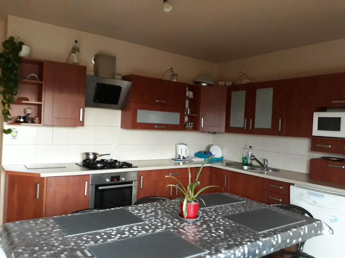 Апарт отель Azylw25 Стараховице Экстерьер фото